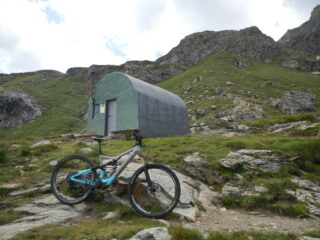 Bivacco Tsan 2478 m.