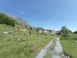 Fine della strada all'Alpe Deccia