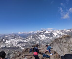 In cima