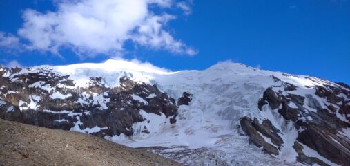 Parte in neve, cima e discesa lungo la normale