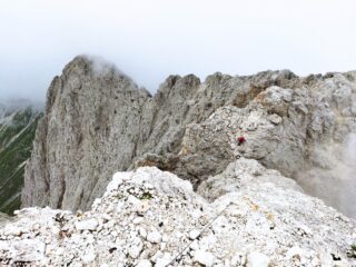 In cima, altre cordate in arrivo 