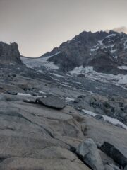Sella di Pioda e via di salita 