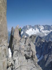 Sosta 1 bis. Per il secondo tiro si gira dietro lo spigolo 