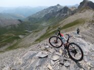 Il vallone di Traversiera dalla cima.