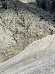 Verso l'attacco, ben individuato da sosta con cordoni bianchi