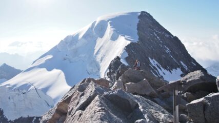 la salita al Centrale vista dall'Occidentale
