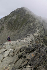 In cresta verso la cima