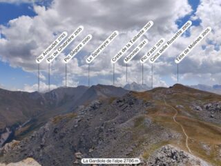 Vista dalla Gardiole e sentiero verso la Tete de Molines