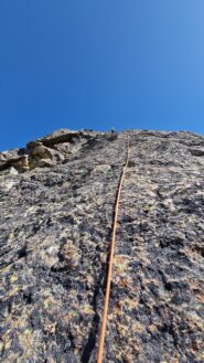 Sesto tiro su placca nera