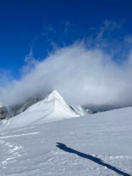 Verso i Lyskamm, tra le nubi