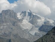 itinerario dominato dalla presenza del Gran Paradiso.. il cui ghiacciaio è ormai in forte sofferenza.