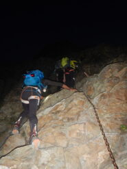 Sulla ferrata di primo mattino