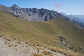 Dalla Pointe Tsa Seche: versante Arpisson con la Punta Tsavanis e la cresta dalla Punta Garin
