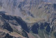 Dalla vetta: Rifugio e Lago Arbolle con visibile il sentiero 14 che sale da Comboè