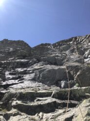 Dalle cengia erbosa proseguiamo su visto per il Perù 