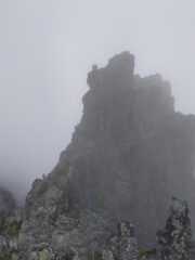 Parte centrale della via, è un susseguirsi di torrioni sul filo di cresta