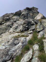 verso la parte alta della via