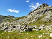 Verso il colle Laris che rimane ancora nascosto sulla destra 