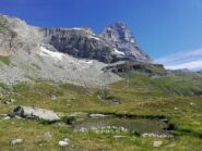 dal sent.65: laghetti prima del rifugio ( a ds.)