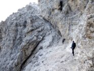 Sulla cengia mediana.