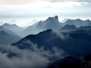 Panorama dalla vetta con la Marmolada in bella evidenza.