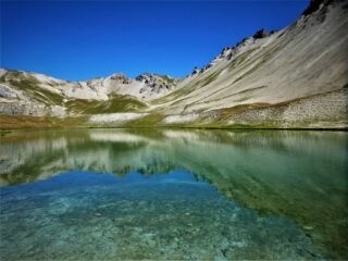 Uno dei laghetti che si incontrano salendo al col du Mouriare/col Peyron