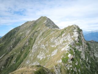 Togano visto da sopra il Passo di Biordo, salendo verso il Nona