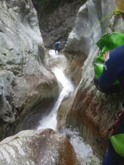 Gola con movimento di corrente forte, da valutare la portata prima di entrare