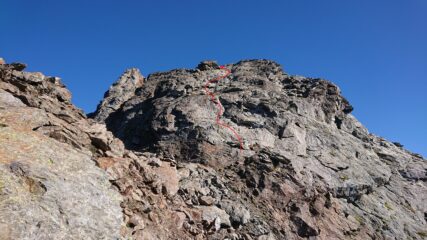 La bella placca che precede la Tète des Crètes