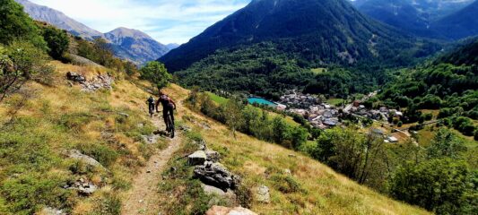 Splendida e panoramica discesa su Castello