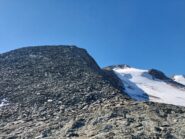 Dal bivacco Gratton vista sulla pietraia percorsa in discesa