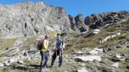 i soci..in una pausa..ai piedi del Bec del Fauset..