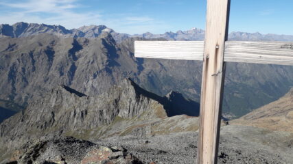laggiu al centro il Fauset prima tappa di un giro ad anello..