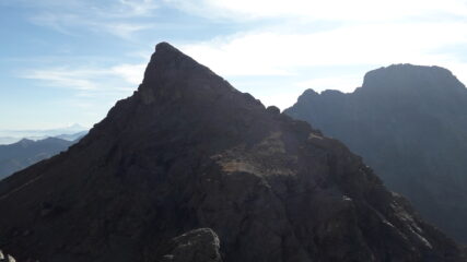 la Golai dalla cresta sud ovest della Chiavesso.. a dx vicinissima la Torre d'Ovarda..
