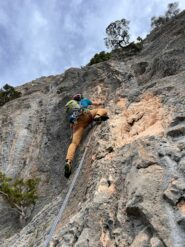 Proprio prima del passo chiave sul secondo tiro. Passo delicato, più 6c che 6b+ a mio avviso