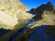 Lago sottano e colletto di Valasco