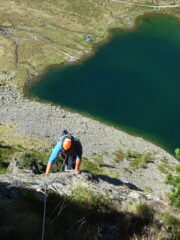 Pilastrino finale di L4 tra sole e ombra