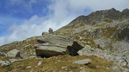 traversando verso il colle Lazouney, sotto l'omonima punta