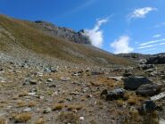 il pianoro sotto il colle, da attraversare