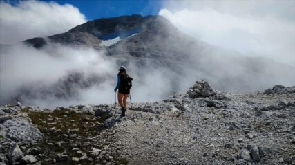 Dal passo, veduta sul gh. Fradusta