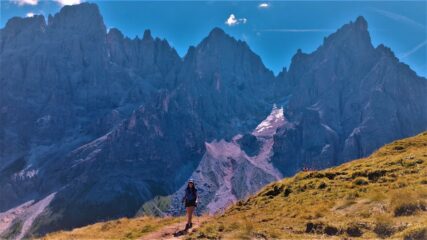 Salendo, Cimon e Vezzana con il gh. del Travignolo tra le due cime