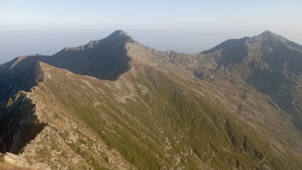 La cresta dal bivacco, Verzel al centro, Quinseina a dx