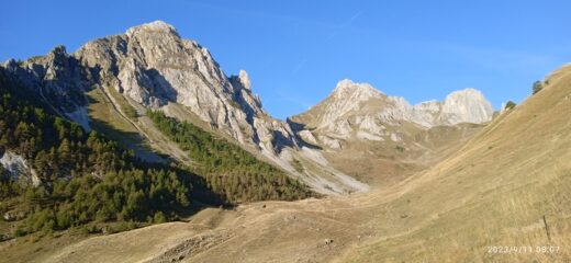 Vallone Serour con a sx il bosco dove sono salito 