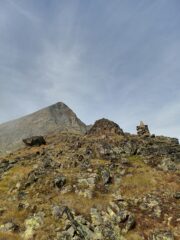 Ometto che segna la via, dopo il primo gendarme