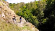In uscita dal bosco, sotto le Barricate