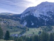Salendo da Rhuilles sul sentiero balcone nel vallone di Chabaud