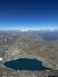 Vista lago della Rossa dalla cima