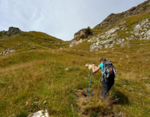 VERSO IL COLLE, SUL FONDO