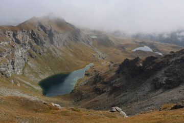 Le scure acque del Lago Lungo