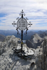 Una delle due croci di vetta